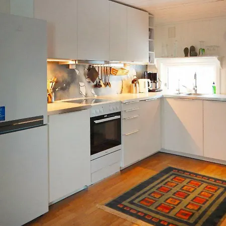 Lägenhet Hamaroy